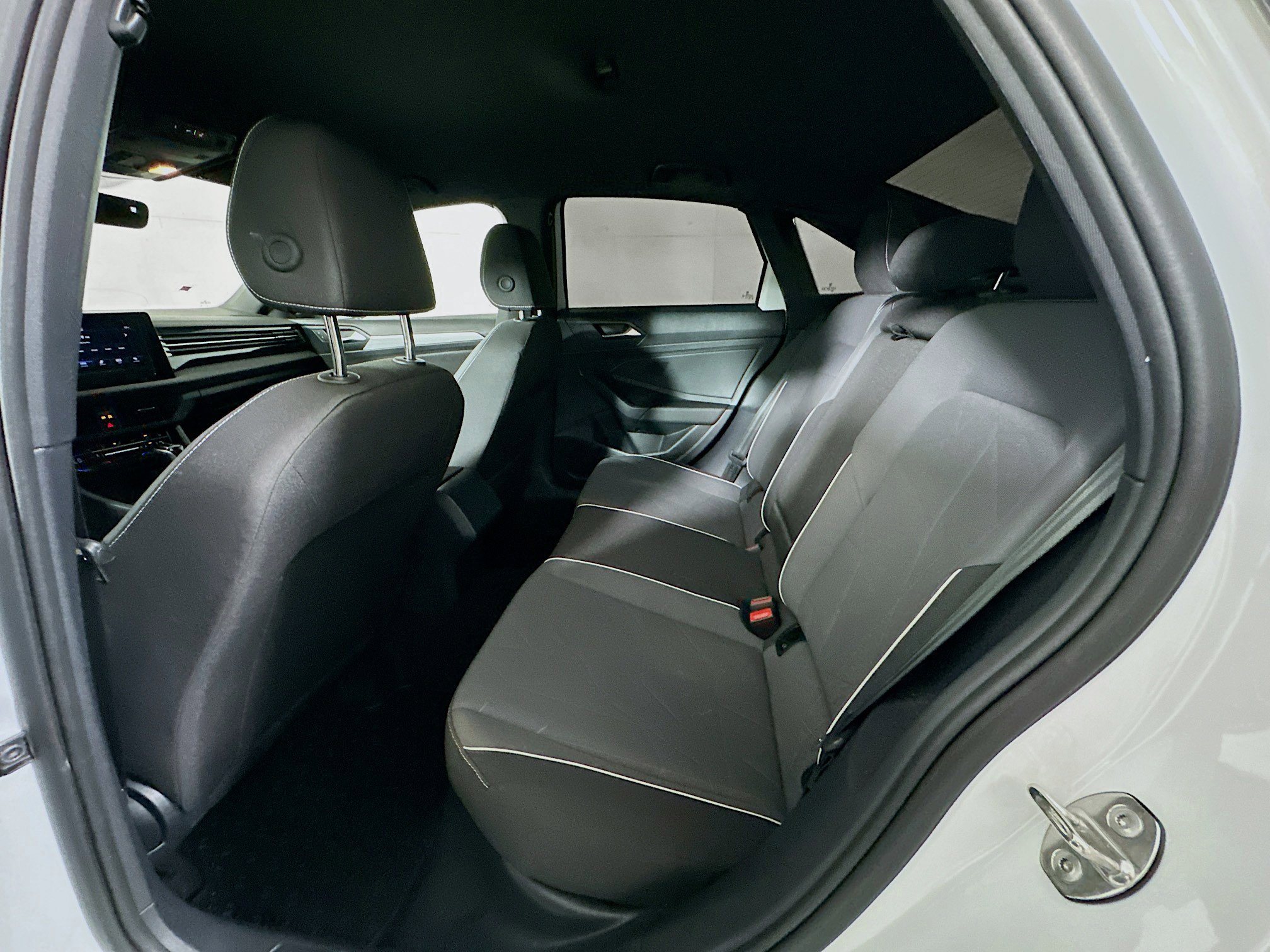 Used 2025 Volkswagen Jetta Sport image 26