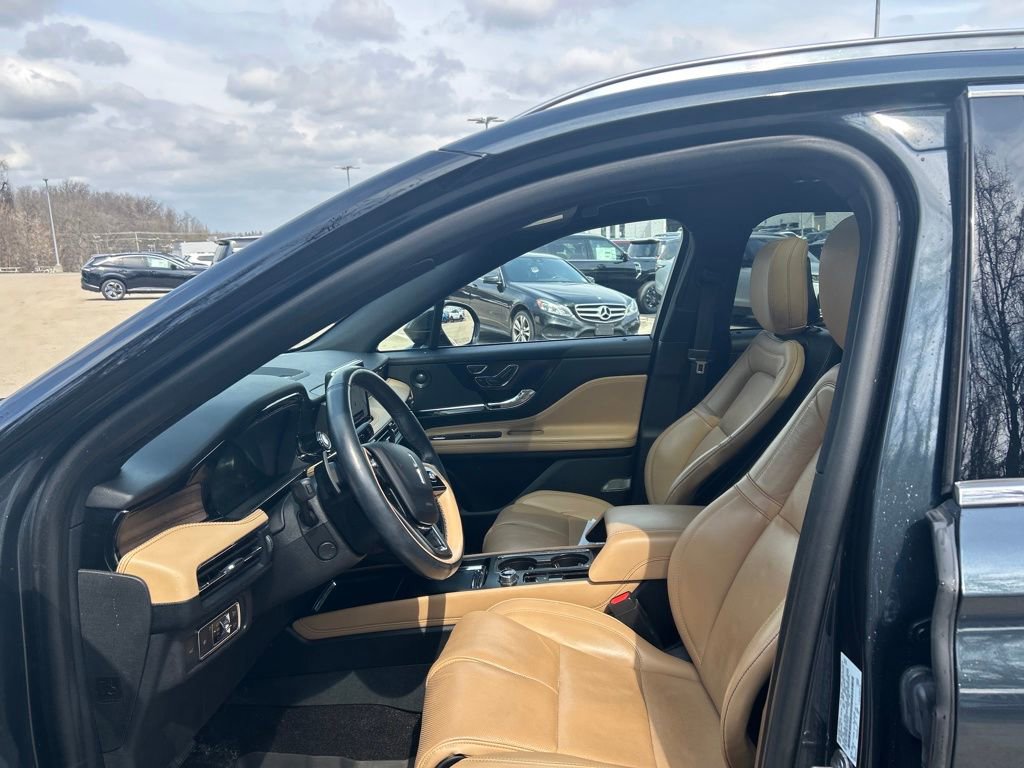 Used 2020 Lincoln Corsair Reserve w/ Equipment Group 202A image 10