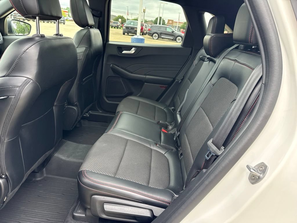 Used 2023 Ford Escape ST-Line w/ Tech Pack #1 AWD/4WD image 10