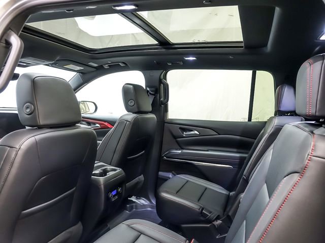New 2026 Chevrolet Traverse Z71 w/ Driver Confidence Package AWD/4WD image 11