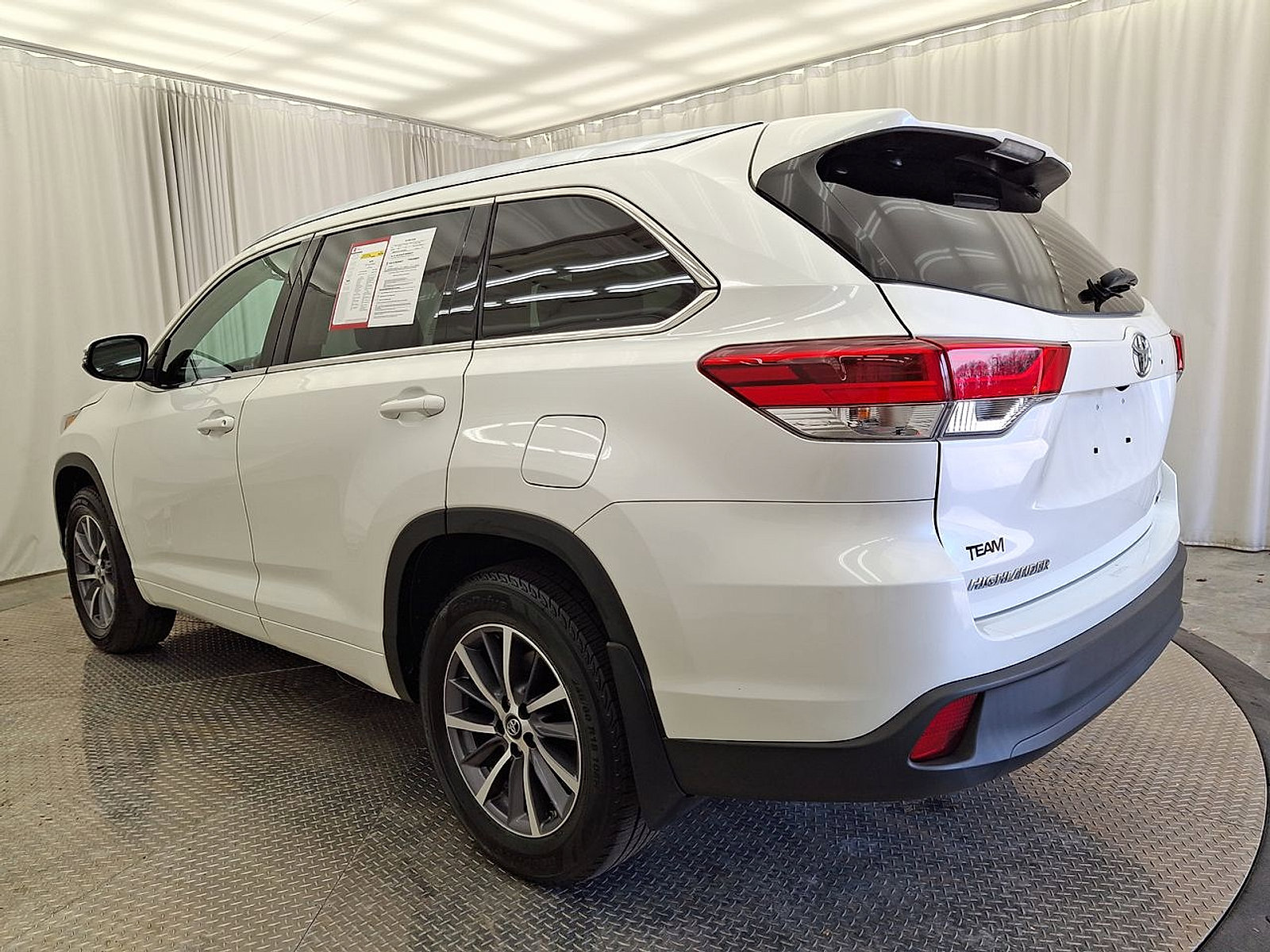 Certified 2018 Toyota Highlander XLE image 22