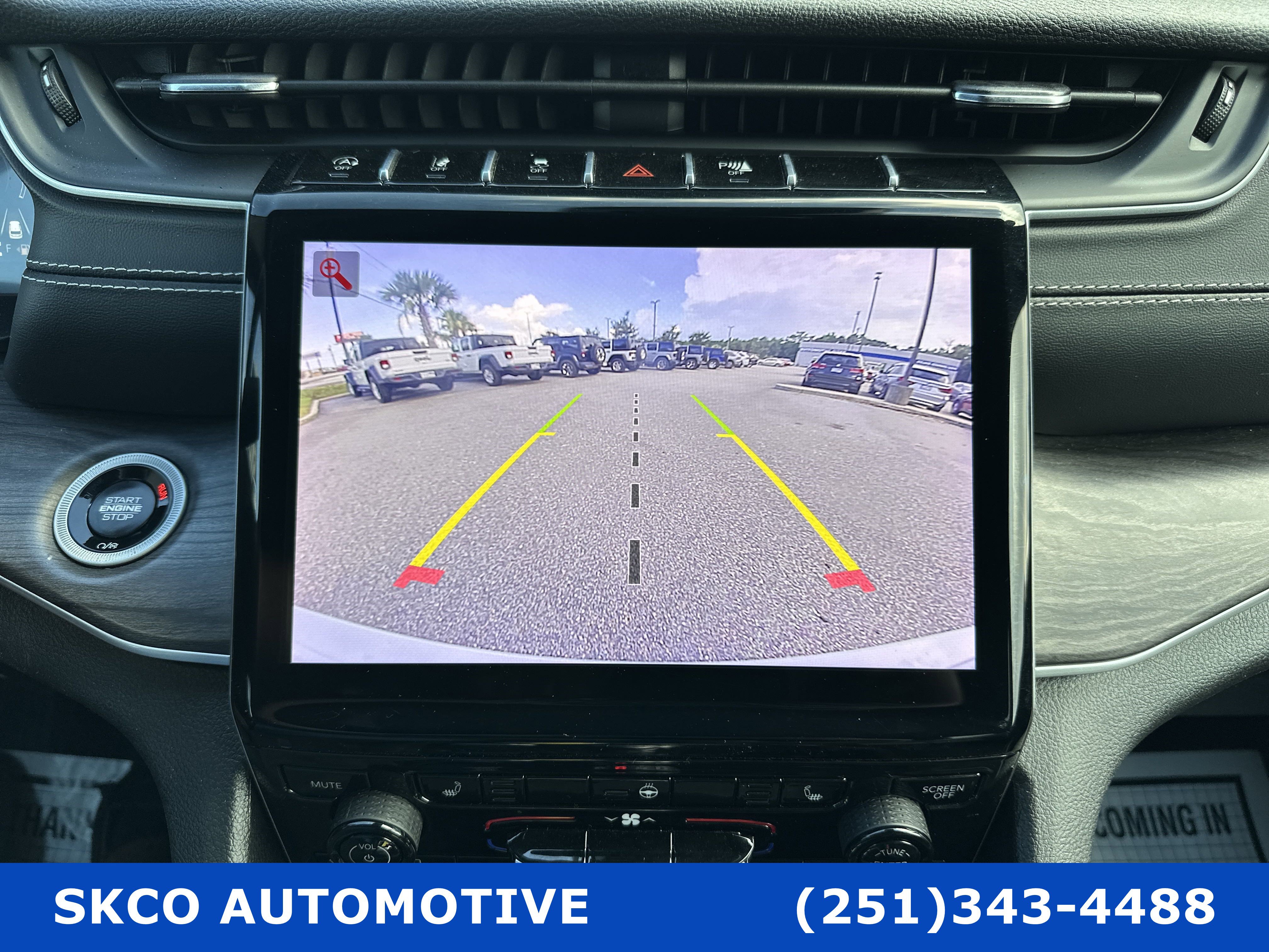 Used 2024 Jeep Grand Cherokee Limited image 17