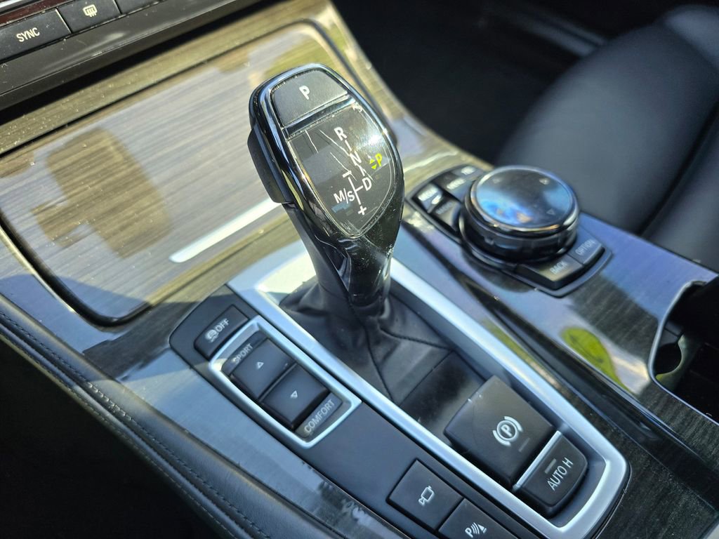 Used 2015 BMW 550i Sedan image 34