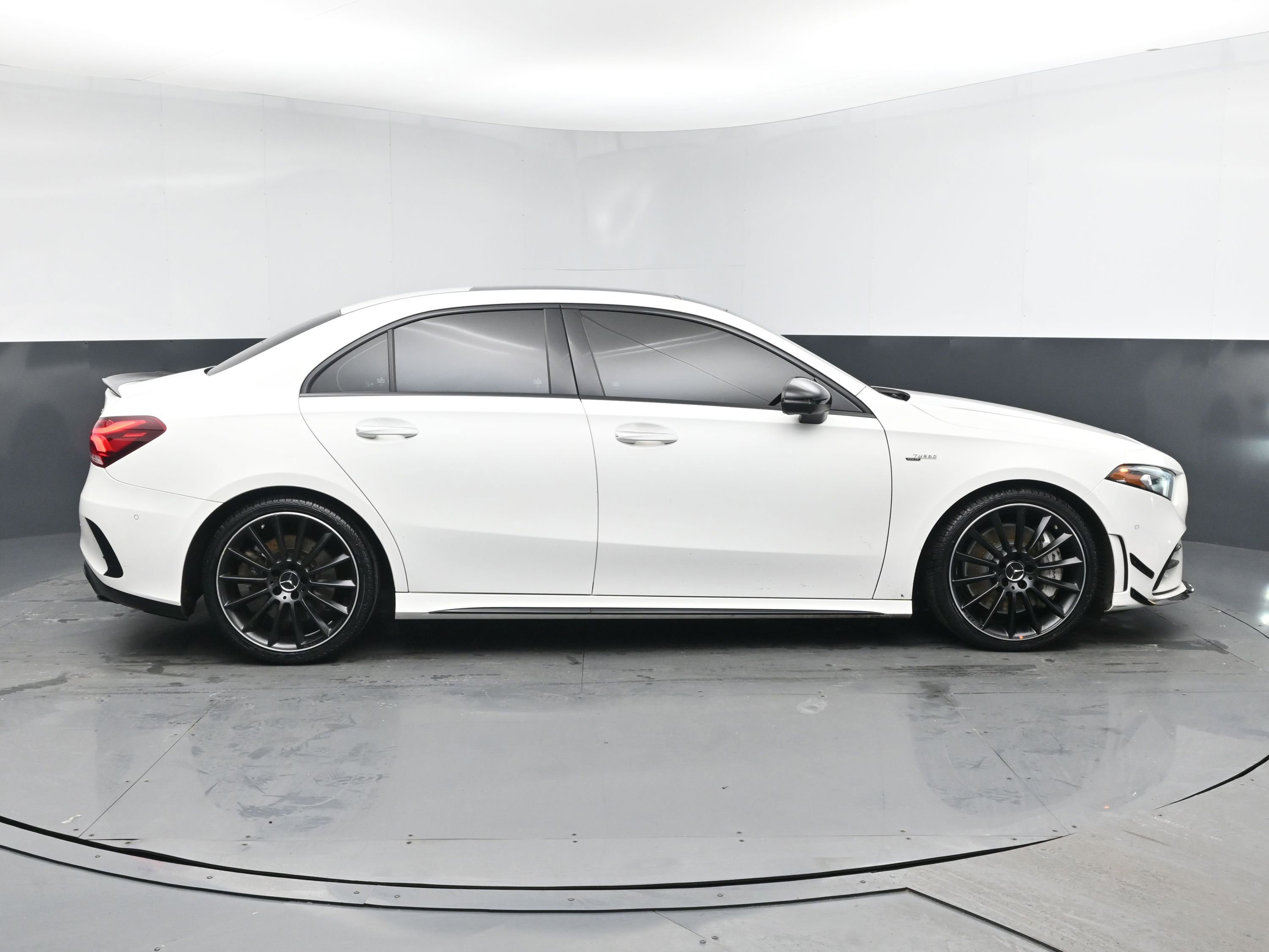 Used 2021 Mercedes-Benz A 35 AMG 4MATIC image 3