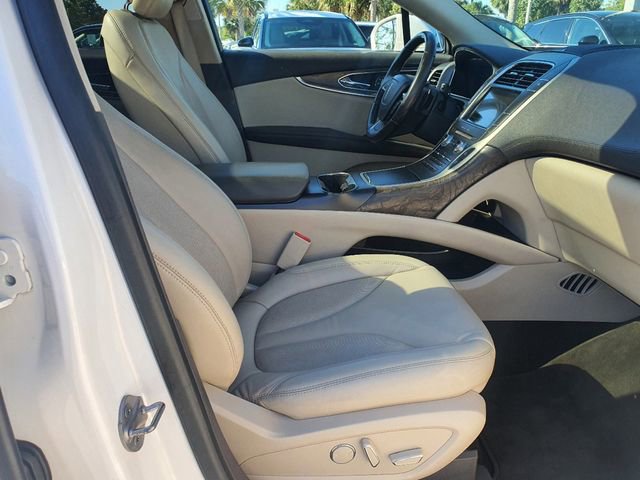 Used 2019 Lincoln Nautilus Select image 28