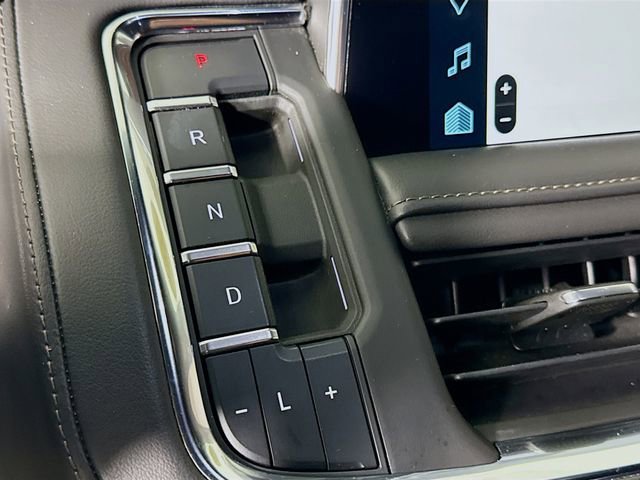 Used 2023 Chevrolet Suburban High Country w/ LPO, Illumination Package image 20