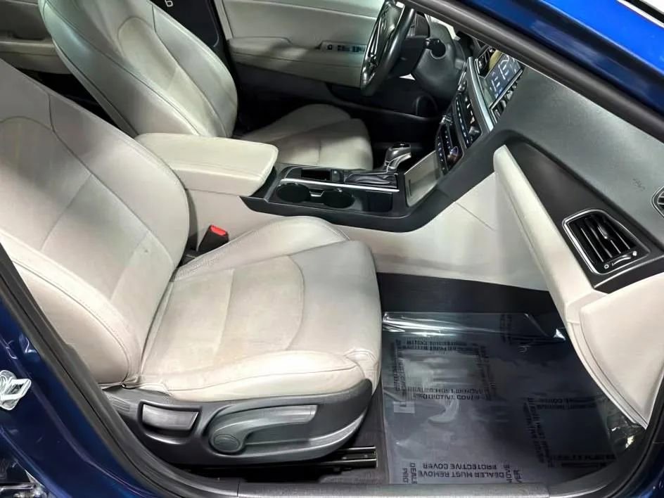Used 2017 Hyundai Sonata Sport w/ Value Edition Package 02 image 13