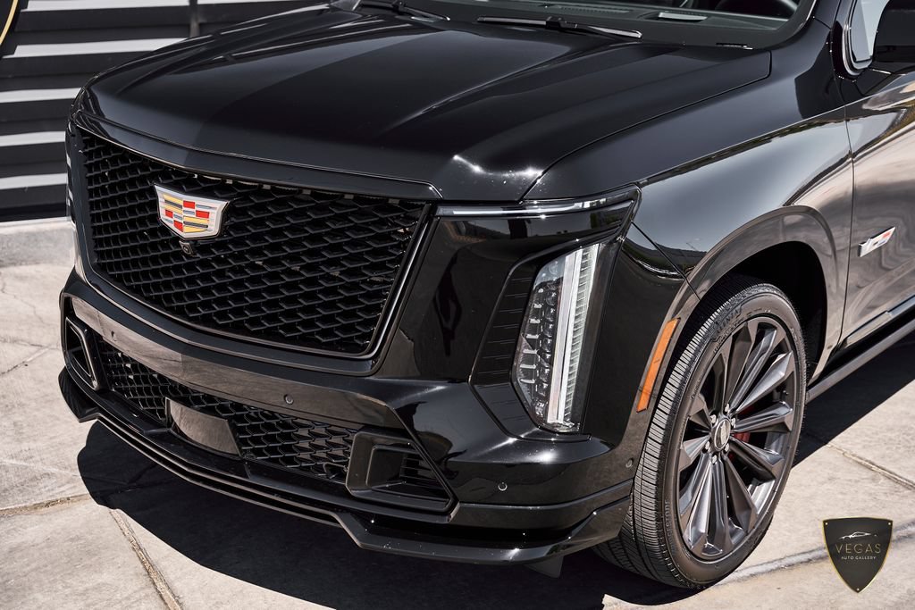 Used 2026 Cadillac Escalade ESV V AWD/4WD image 6