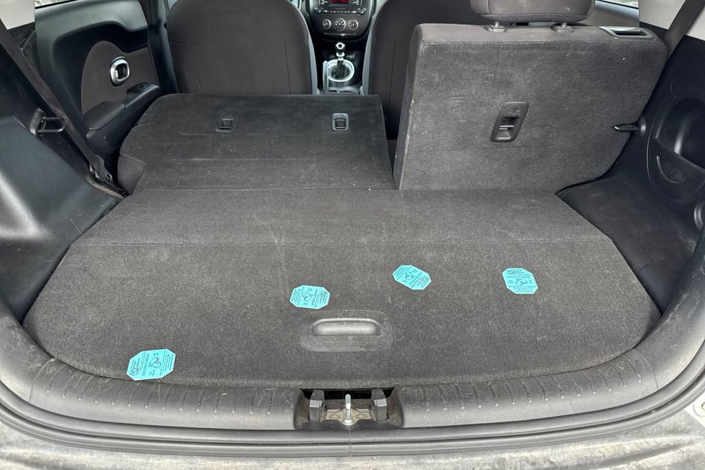 Used 2016 Kia Soul FWD image 15
