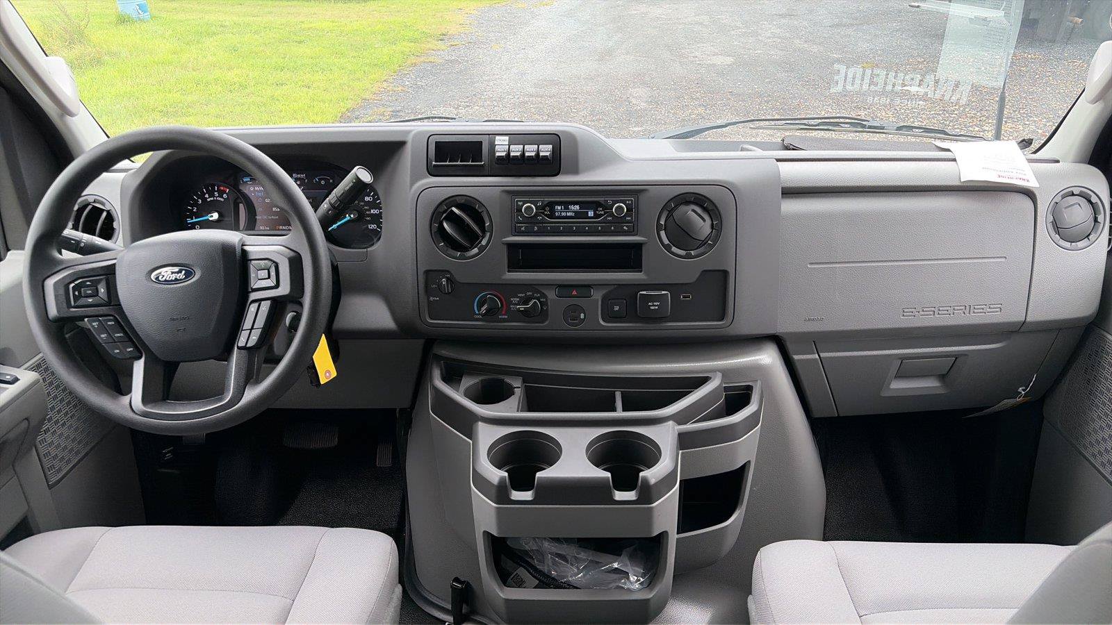 New 2027 Ford E-350 and Econoline 350 Super Duty w/ Power Equipment Group RWD image 11