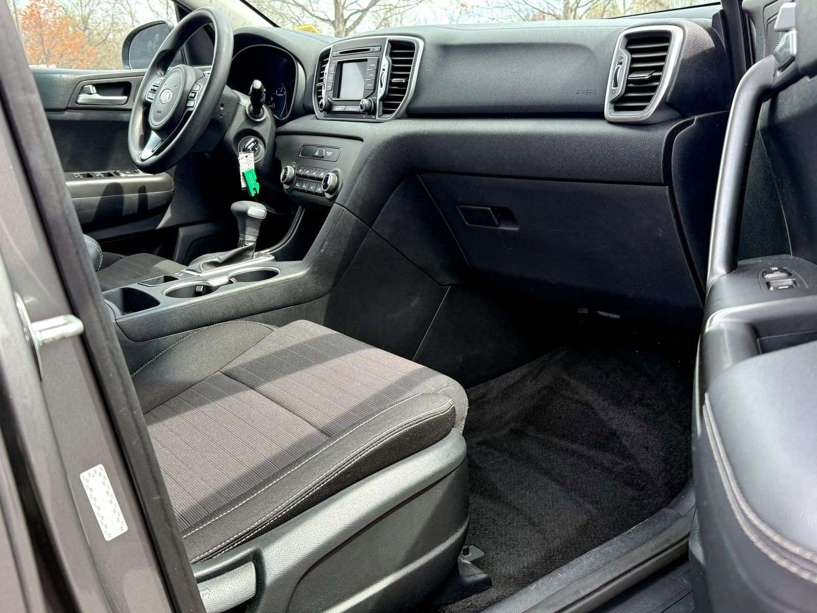 Used 2018 Kia Sportage LX FWD image 12