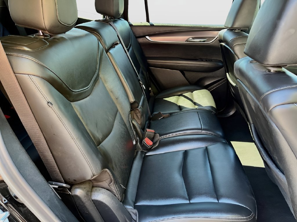 Used 2025 Cadillac XT6 Luxury AWD/4WD image 29