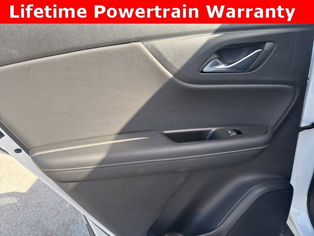 Used 2025 Chevrolet Blazer LT image 14