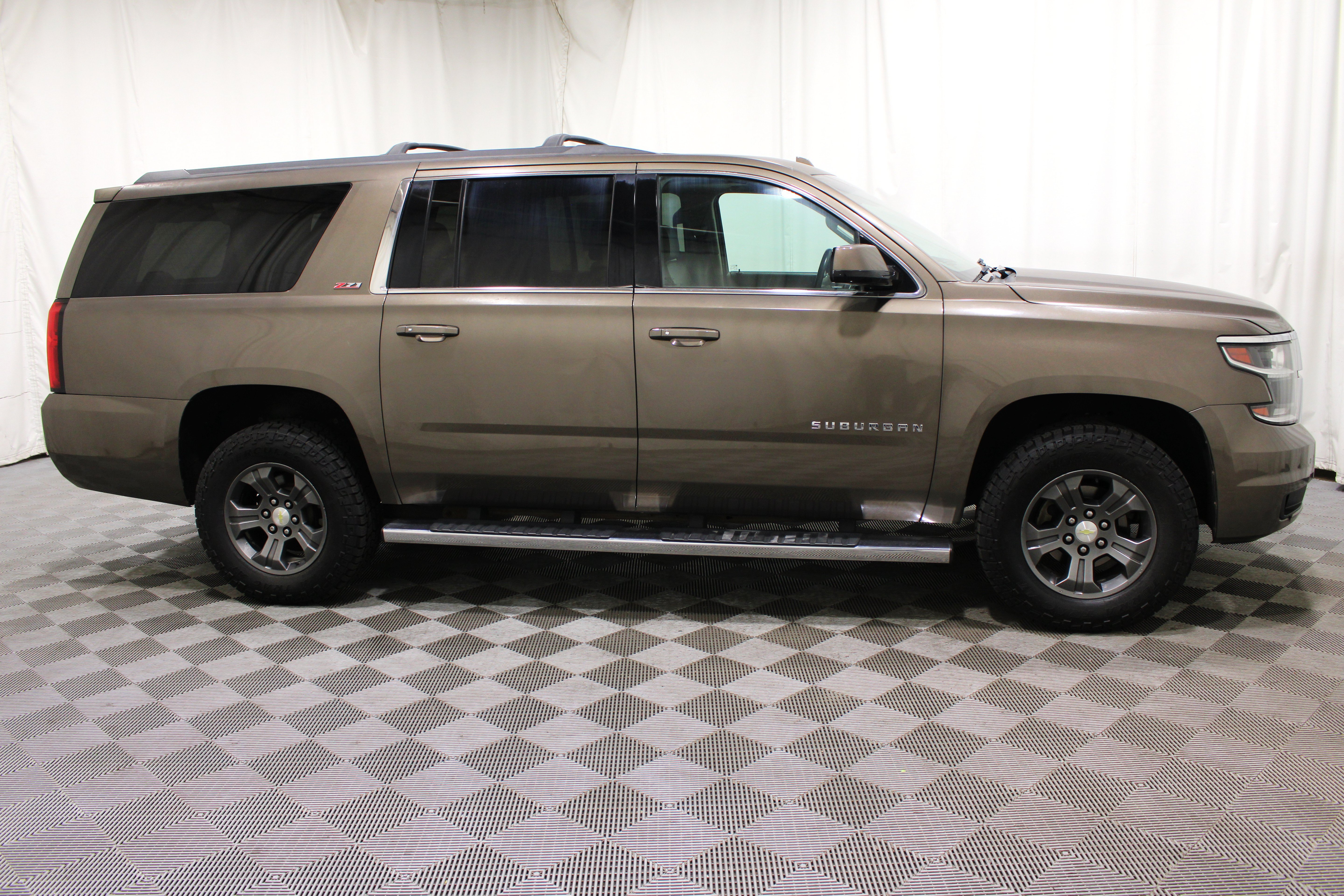 Used 2015 Chevrolet Suburban LT AWD/4WD image 30