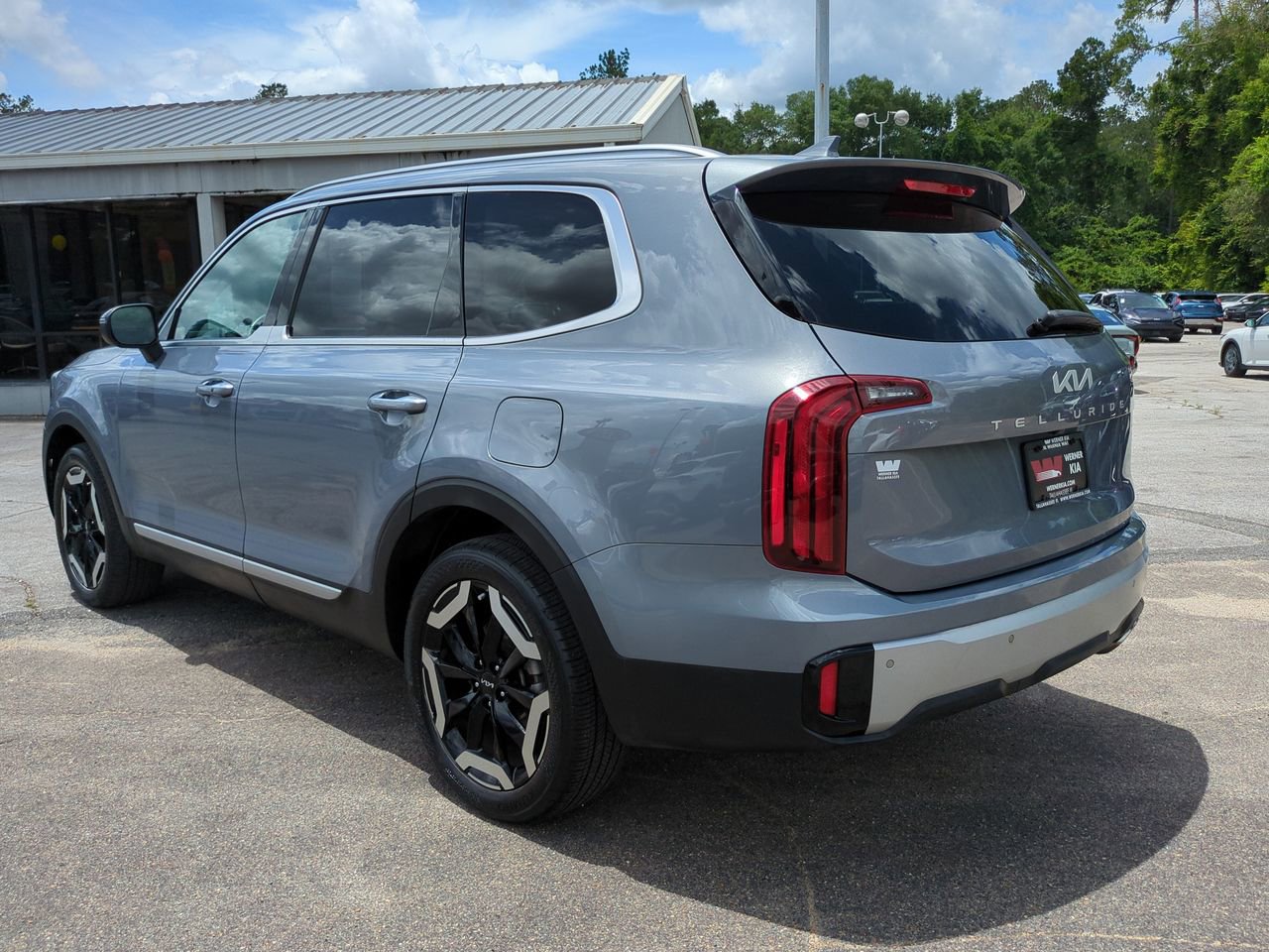 Certified 2024 Kia Telluride S FWD image 7