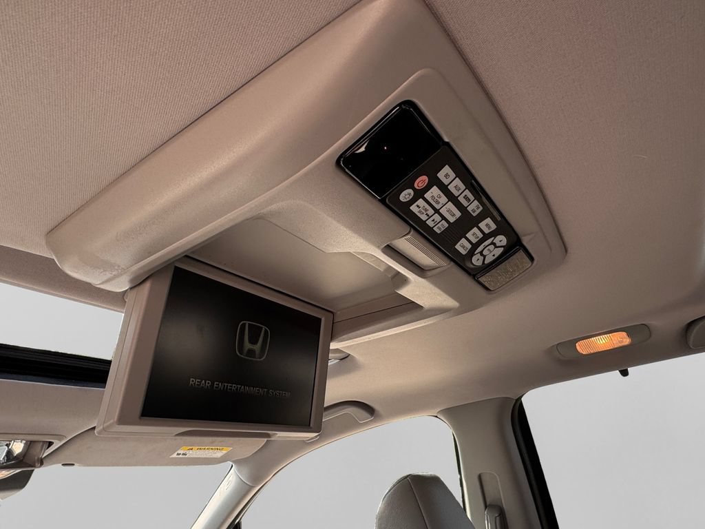 Used 2017 Honda Pilot Elite image 23