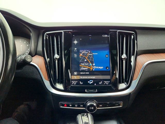 Used 2020 Volvo V60 T5 Momentum w/ Protection Package image 23