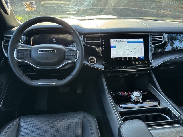Used 2023 Jeep Wagoneer L Series III w/ Convenience Group I RWD image 27