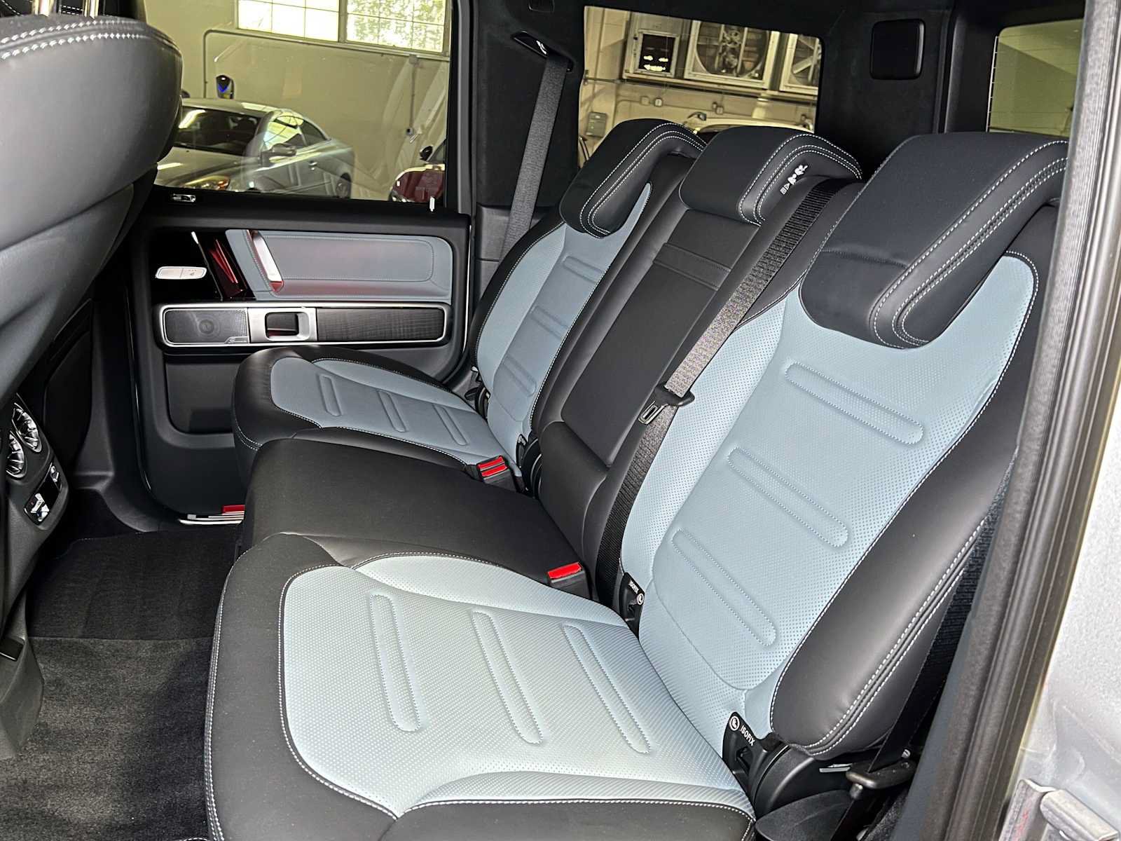 Used 2025 Mercedes-Benz G 550 image 19