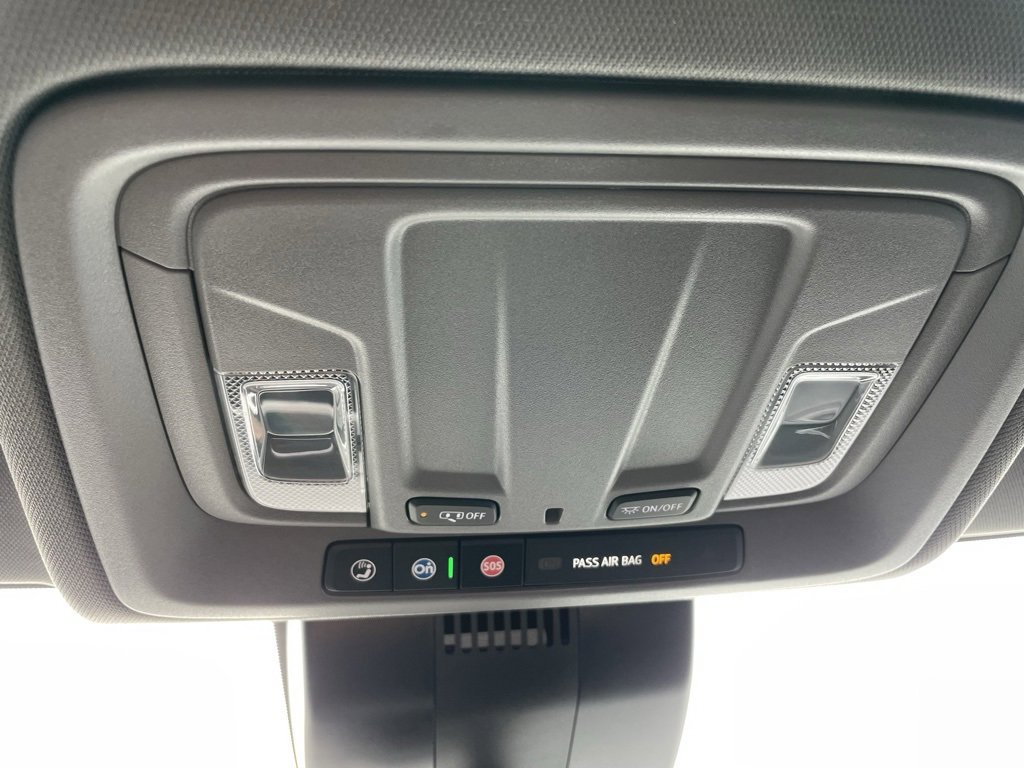 Used 2024 GMC Sierra 1500 Elevation image 52