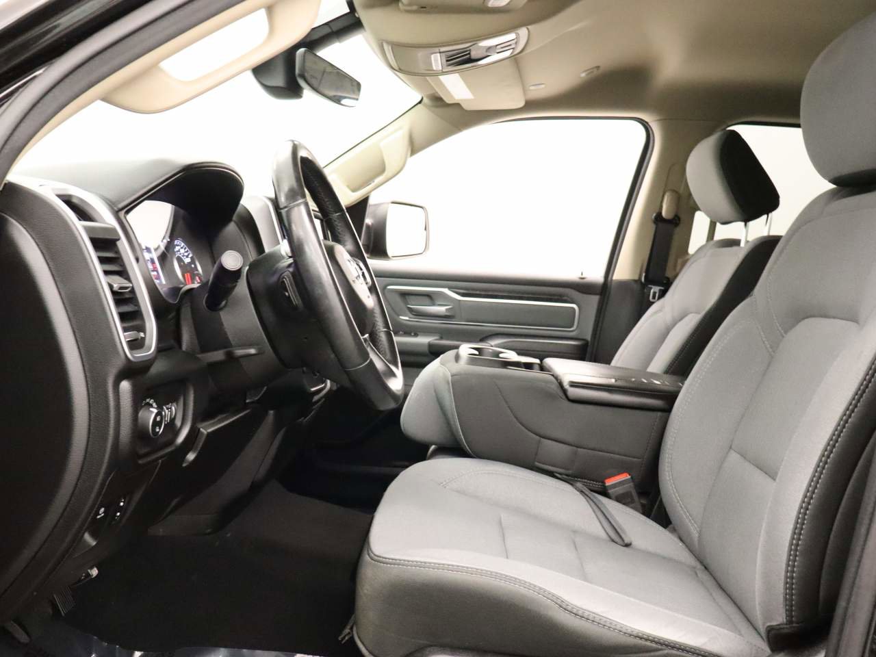 Used 2019 RAM 1500 Big Horn image 15