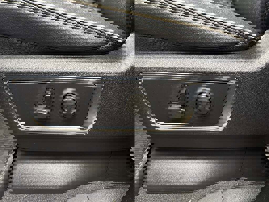 New 2026 RAM 1500 Laramie w/ Night Edition image 18