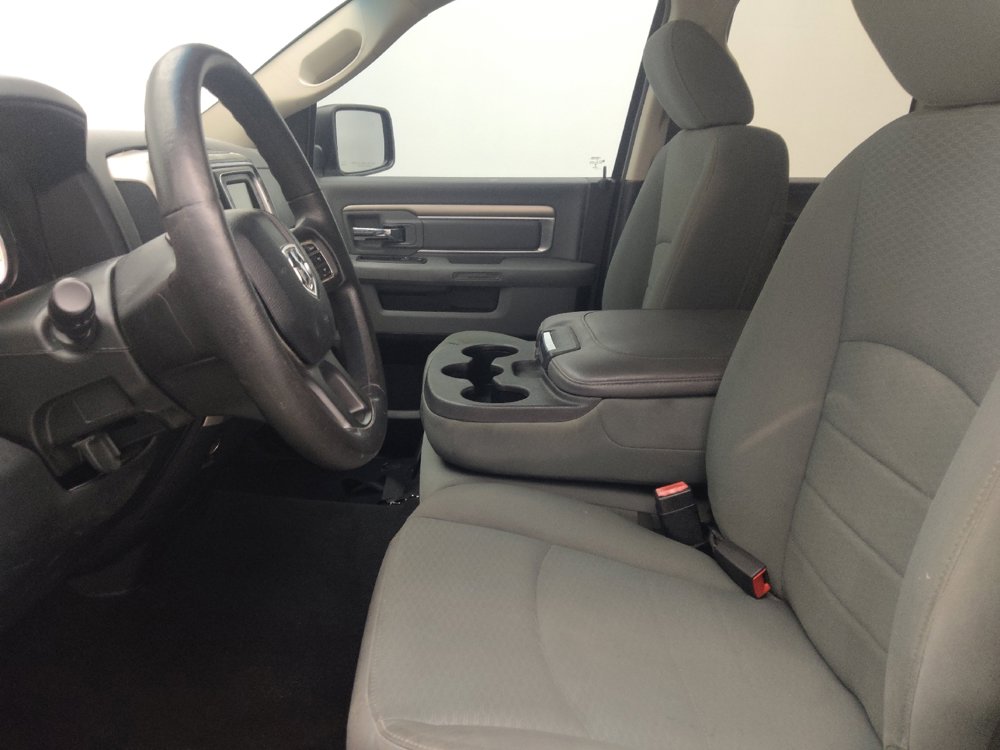 Used 2017 RAM 1500 Classic SLT RWD image 17