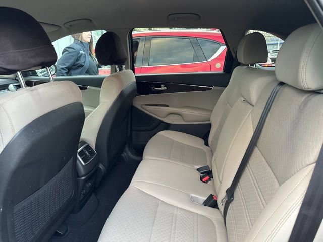 Used 2018 Kia Sorento LX image 12