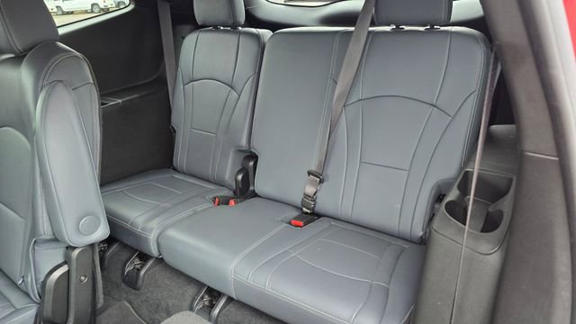 Used 2024 Buick Enclave Premium image 11