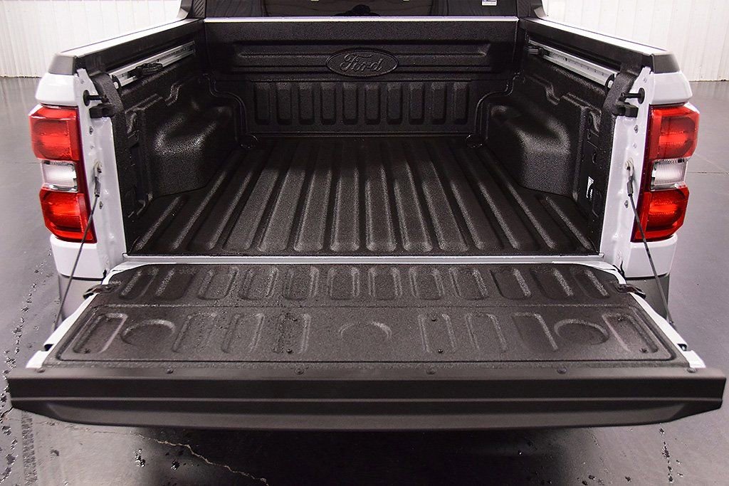 New 2025 Ford Maverick Lariat w/ Black Appearance Package image 7