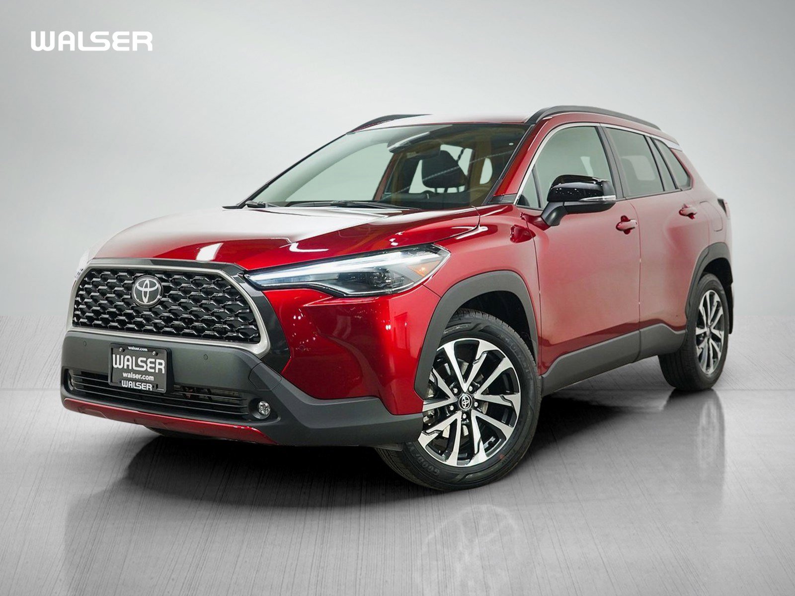 Used 2025 Toyota Corolla Cross XLE w/ Convenience Package