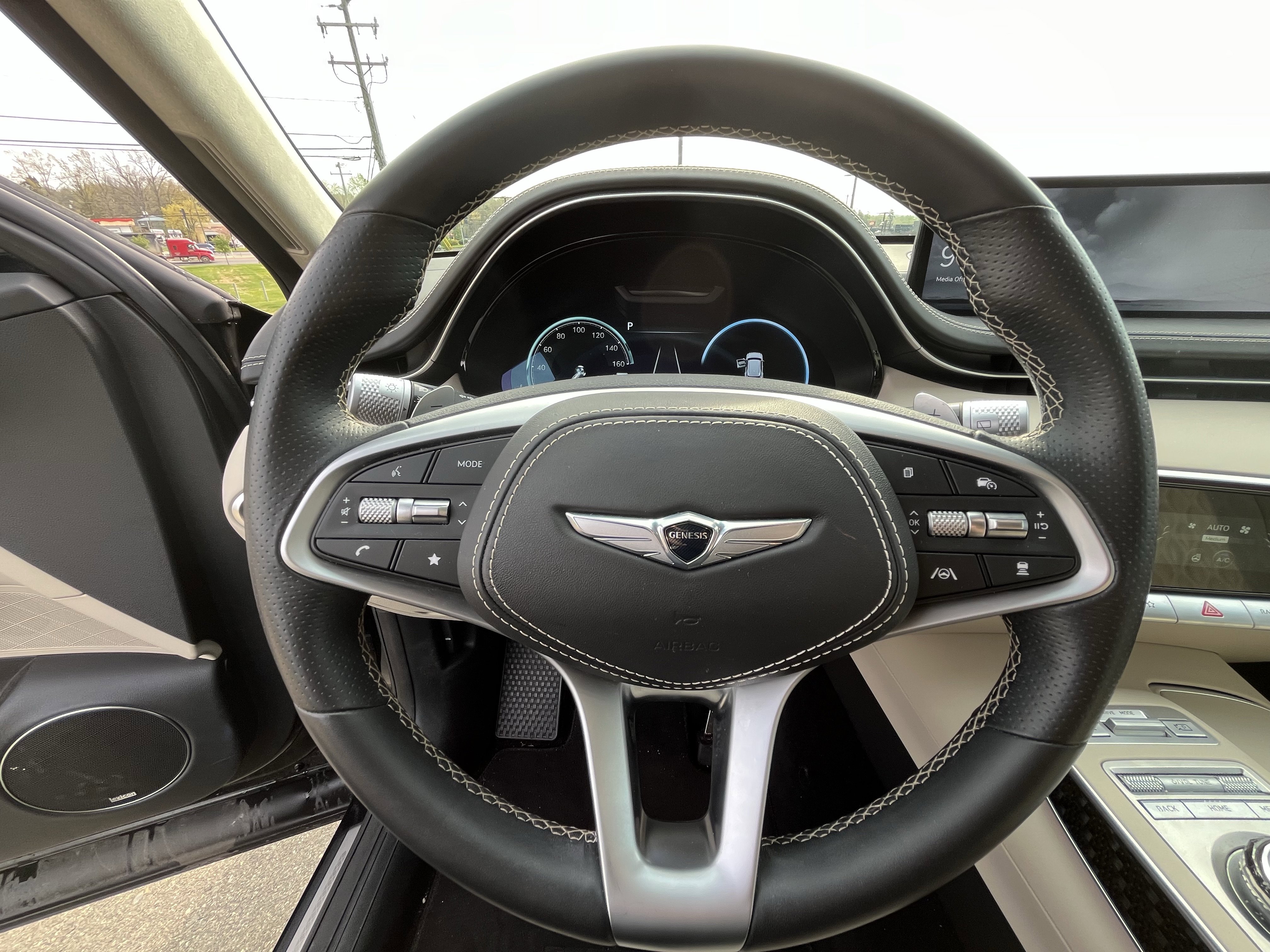 Used 2023 Genesis GV70 3.5T Sport w/ Sport Prestige Package image 17