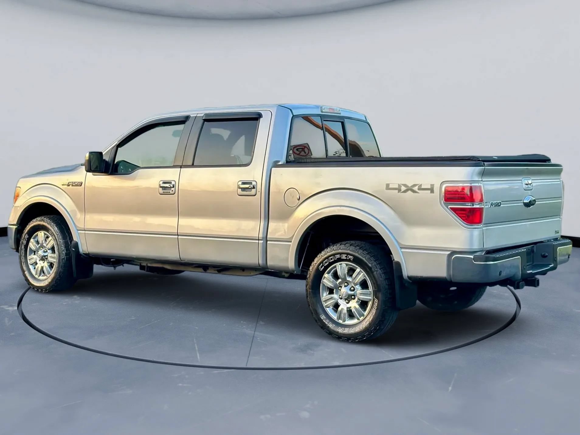 Used 2010 Ford F150 XL AWD/4WD image 4