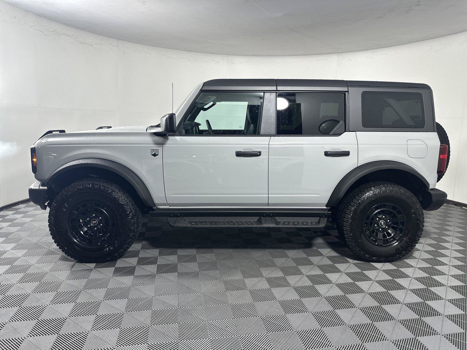 New 2026 Ford Bronco Big Bend w/ Black Diamond Package AWD/4WD image 4