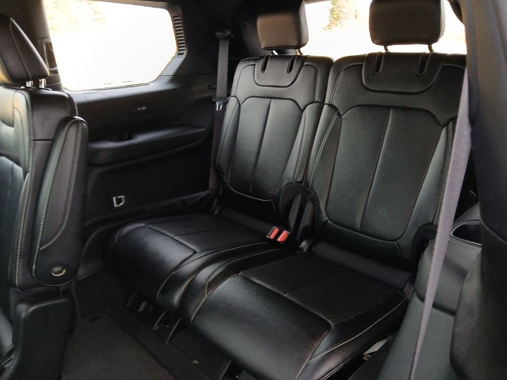 Used 2024 Jeep Grand Cherokee L Limited w/ Luxury Tech Group II image 38