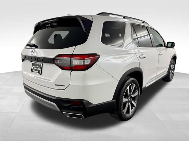 Used 2024 Honda Pilot Touring image 8