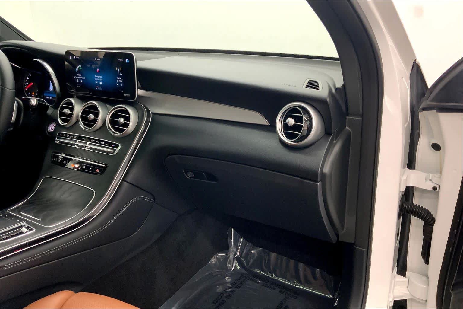 Certified 2021 Mercedes-Benz GLC 300 image 27