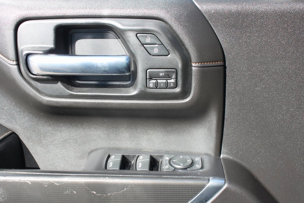 Used 2020 GMC Sierra 1500 AT4 w/ AT4 Premium Package image 13