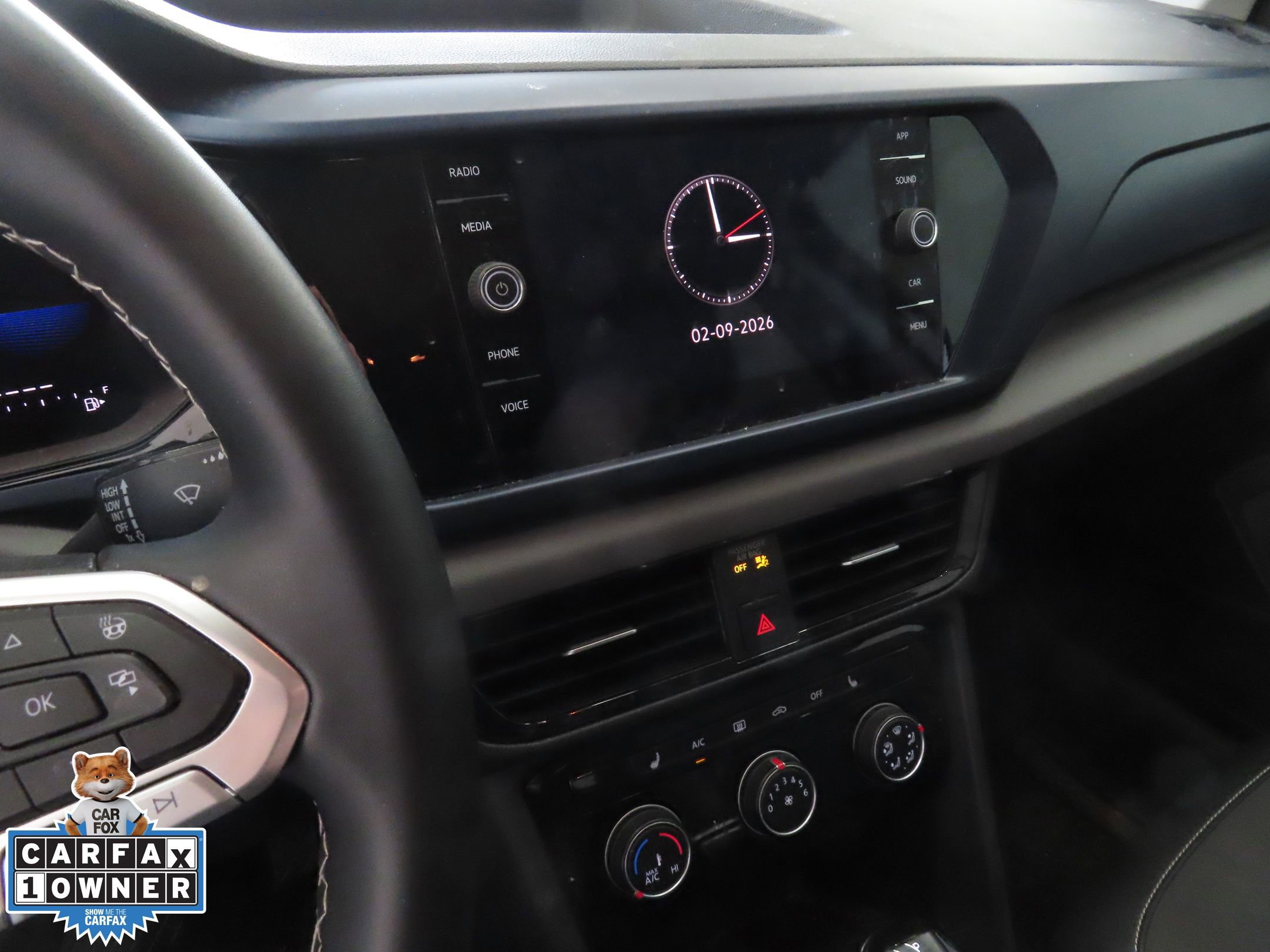 Certified 2023 Volkswagen Taos SE image 18