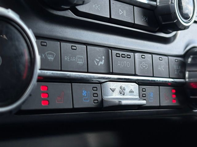 Used 2023 Ford F150 Lariat image 38