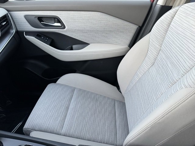 Used 2023 Nissan Rogue SV image 20