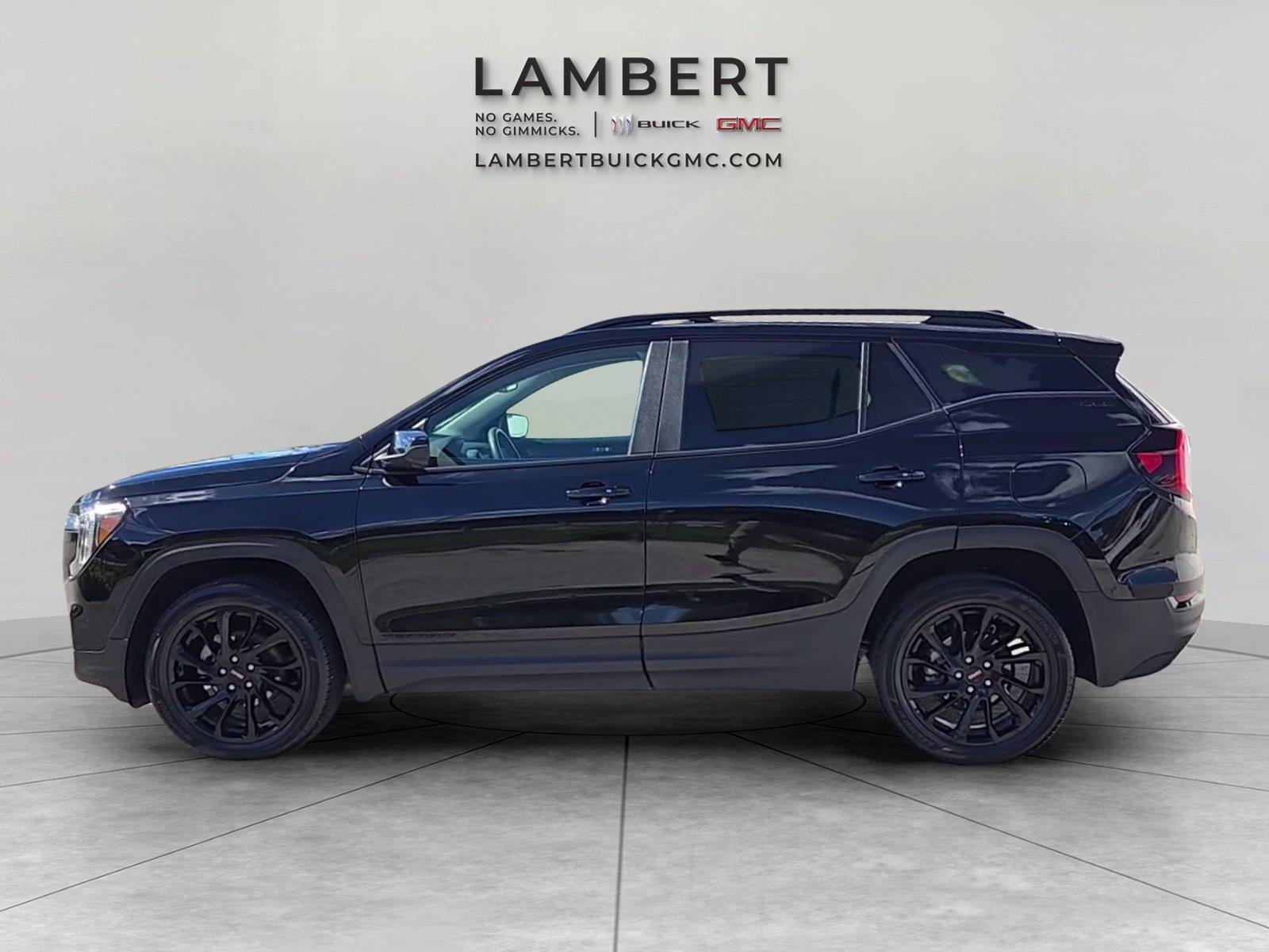 Used 2024 GMC Terrain SLE w/ Driver Convenience Package AWD/4WD image 2