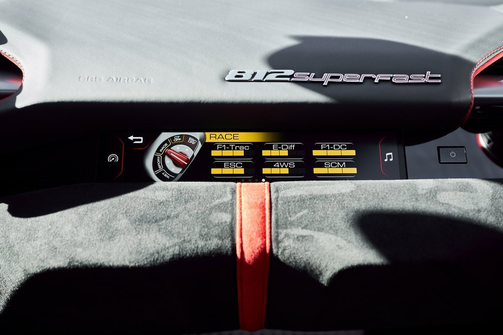 Used 2018 Ferrari 812 Superfast image 77