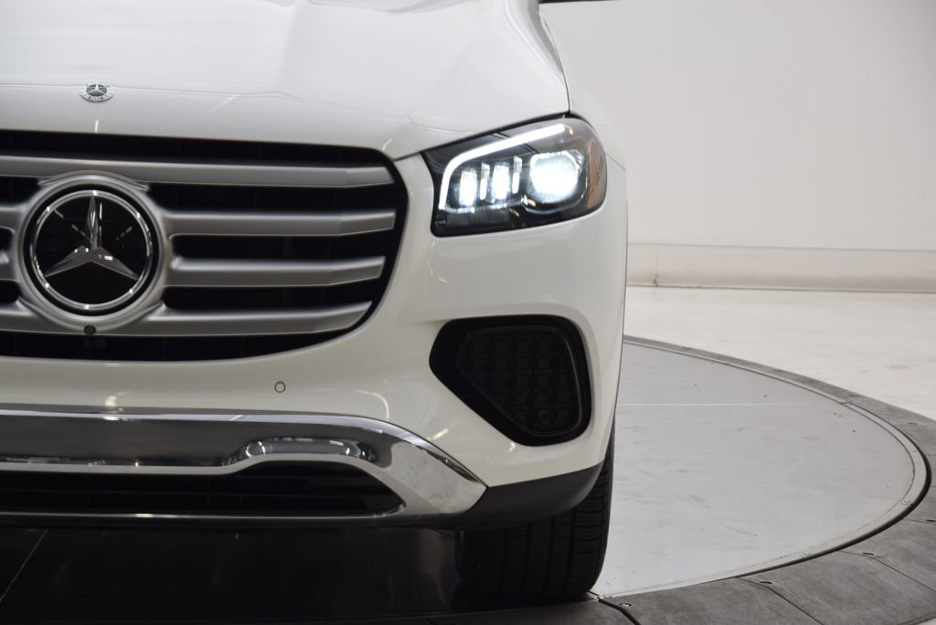 Used 2025 Mercedes-Benz GLS 450 4MATIC image 10