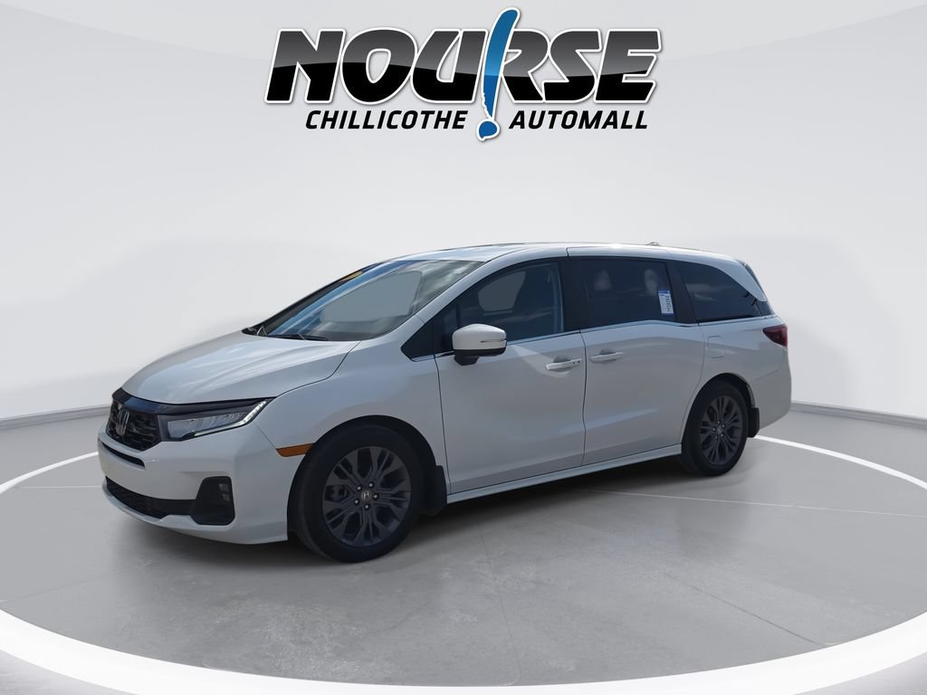 Certified 2025 Honda Odyssey Touring image 4
