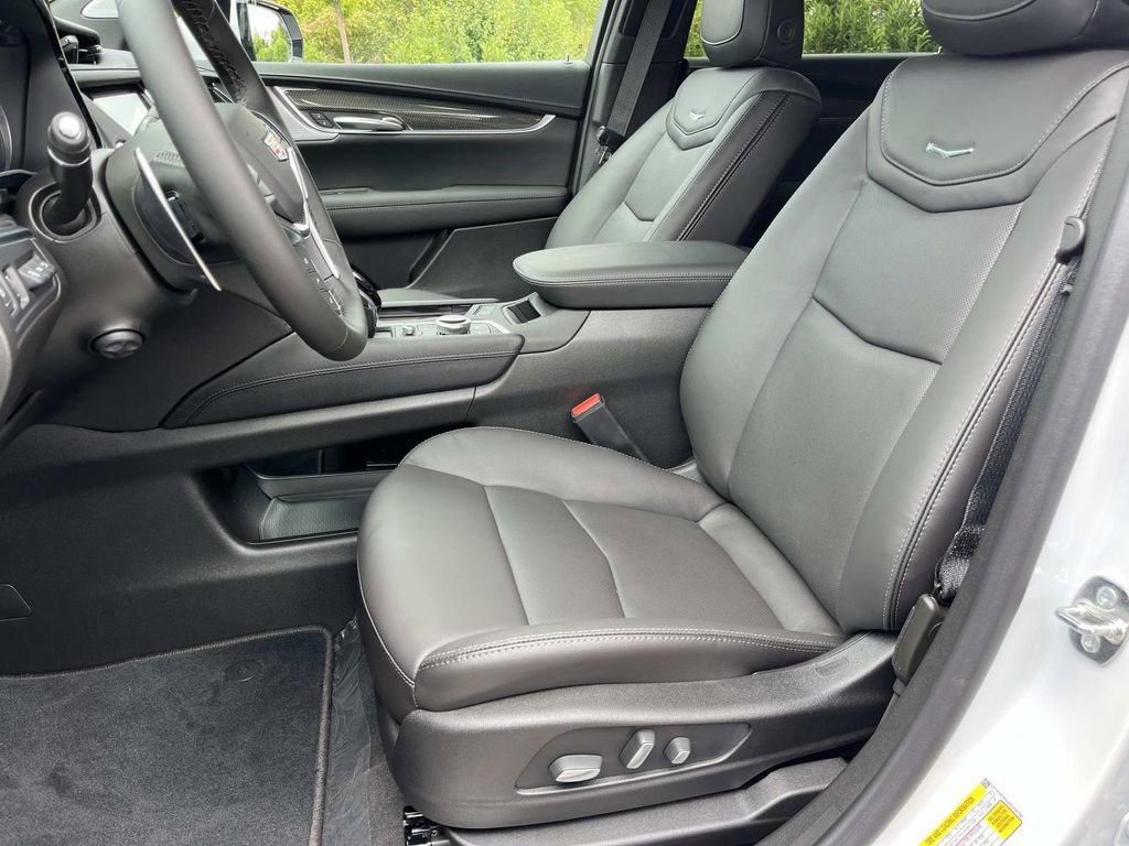 New 2025 Cadillac XT5 Sportv w/ Technology Package image 19