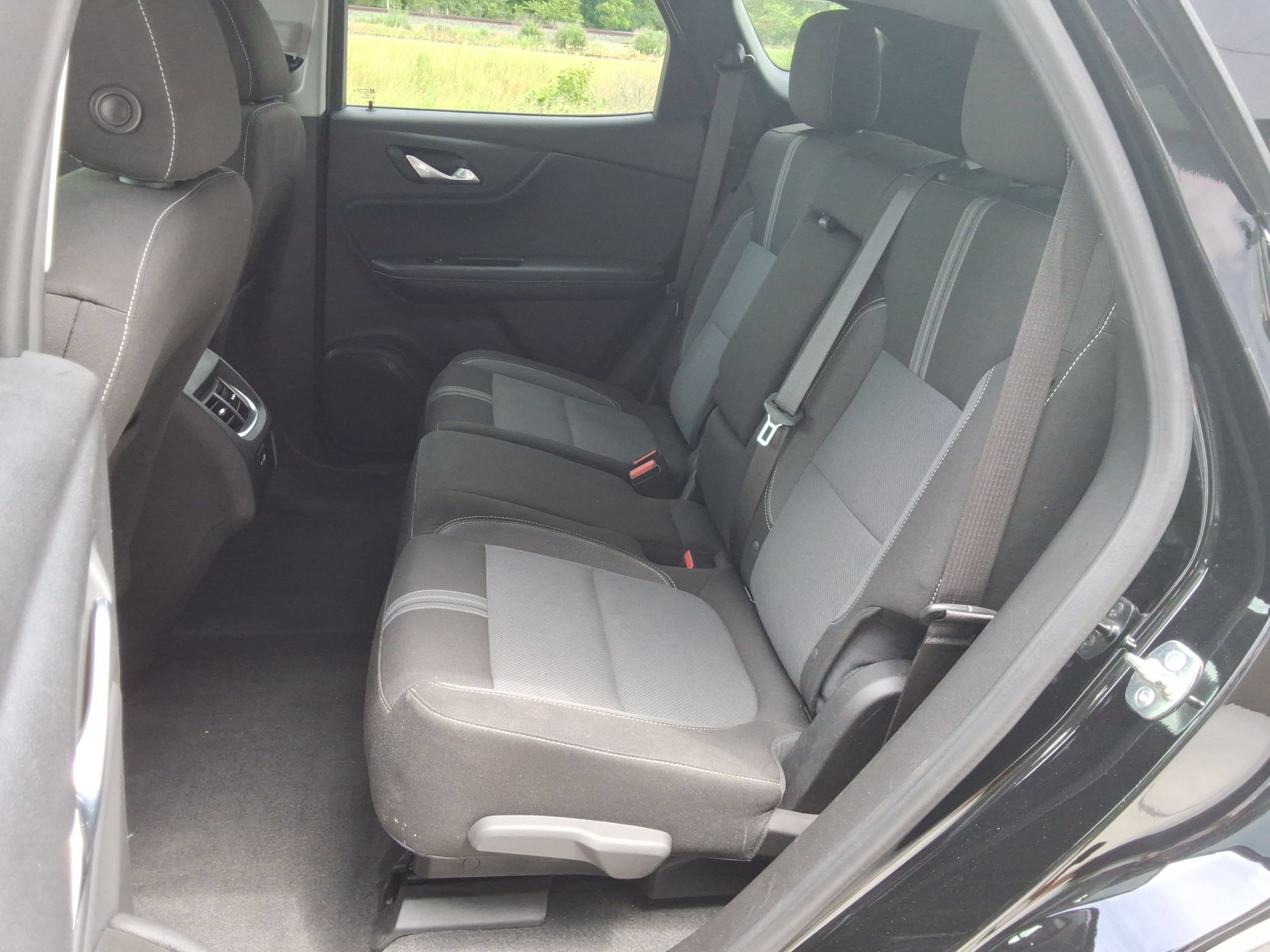 Used 2024 Chevrolet Blazer LT AWD/4WD image 29