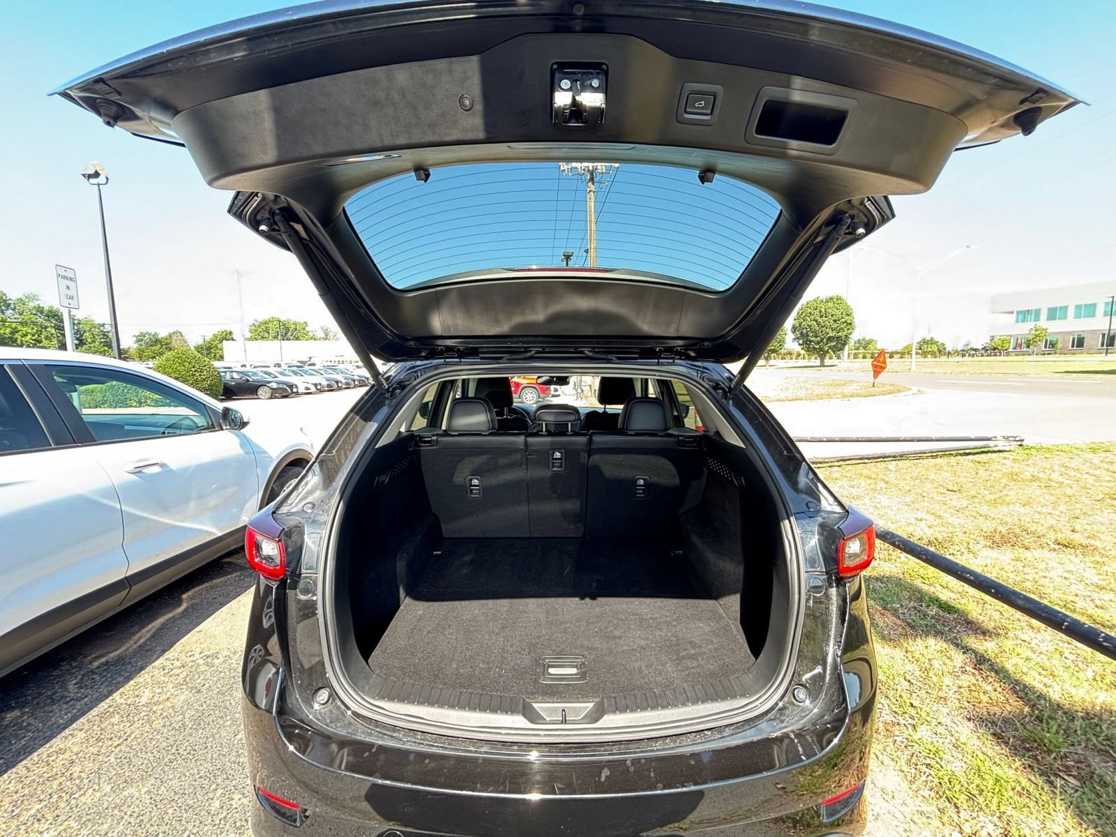 Used 2025 MAZDA CX-5 AWD 2.5 S w/ Preferred Package image 32