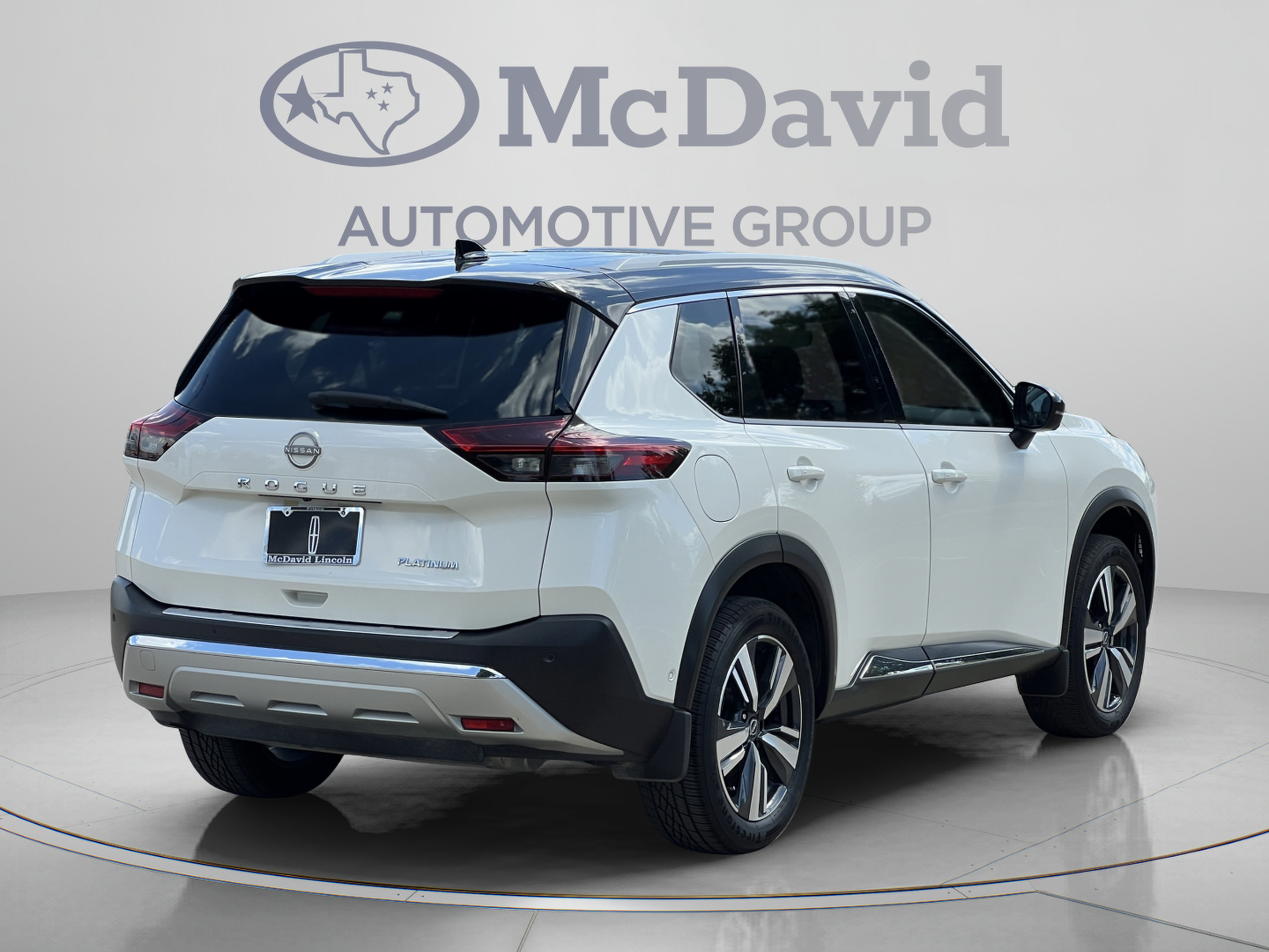 Used 2023 Nissan Rogue Platinum FWD image 7