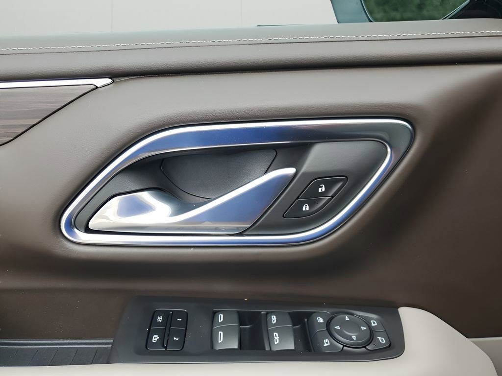 Used 2024 Chevrolet Tahoe LT w/ Luxury Package image 27